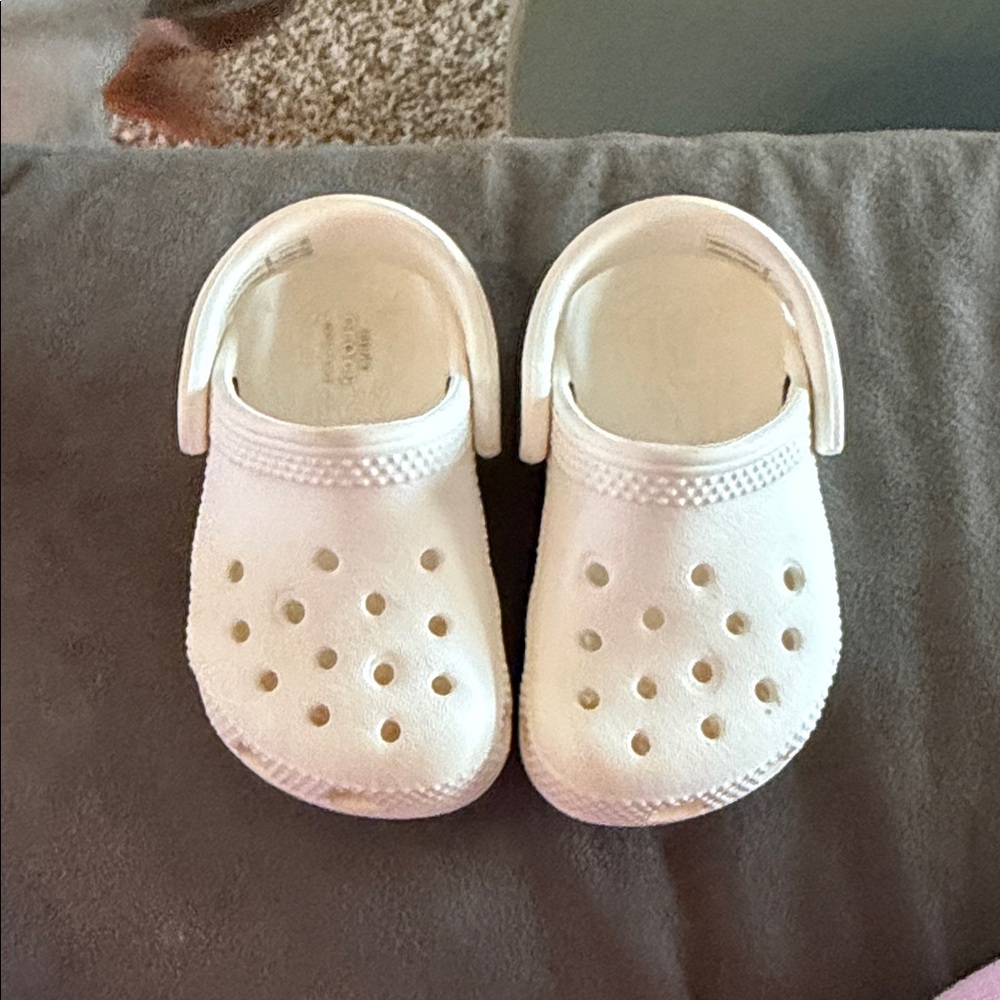 CROCS Kids' Classic White Sandals